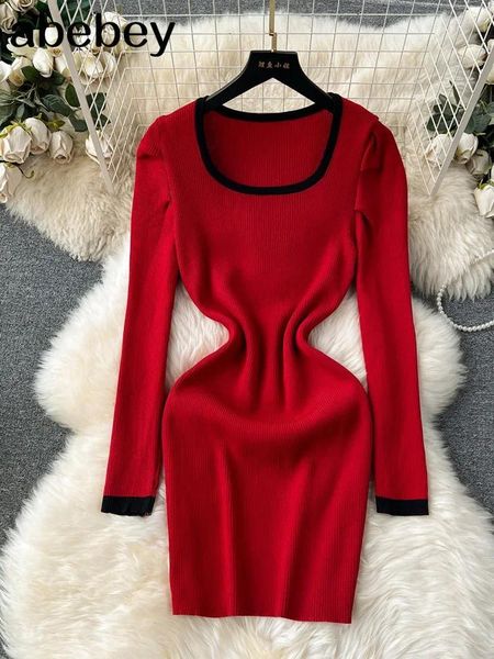 Lässige Kleider rot sexy gestrickte Kleid 2024 Damenquadrate Lang Ärmel gestreiftes Massivscheide Körperkonpullover kurz