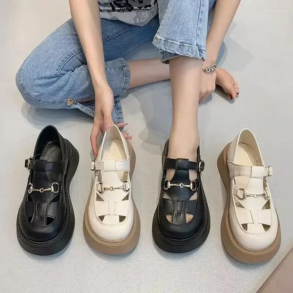 Casual Shoes Comfort 2024 Sommer Sandalen Frauen Sneakers Mesh Bahnsteig Trainer Flat Heels weibliche Ausschnitte Pantoffeln