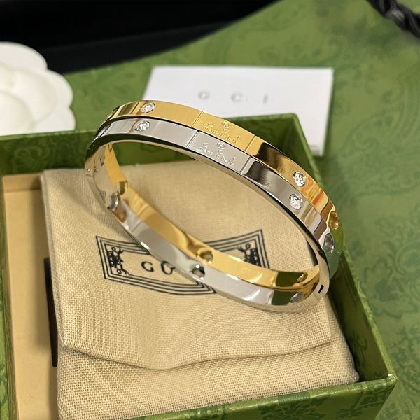 Pulseira de designer de luxo novo aniversário de casamento piloceta de presente projetada para mulheres boutique amor charme pulgle with box