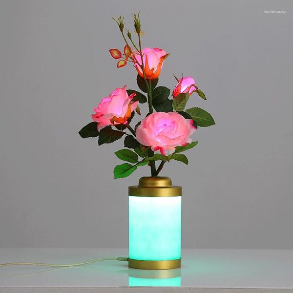 Lâmpadas de mesa Led Small Night Lamp Battery Battery Creative Vaso Bedroom Bedido de Ambiente Romantil Decoração Rosa