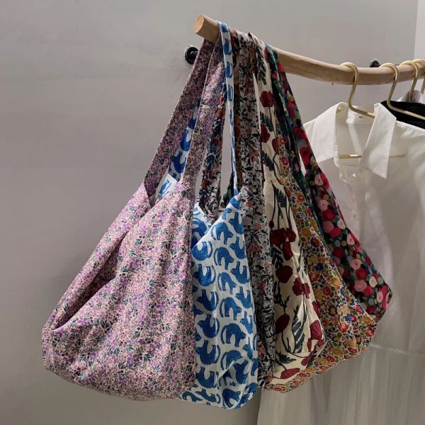 Taschen Blumenmuster Frauen Umhängetasche Sommer lässige Tasche Damen wiederverwendbare Öko -Einkaufstaschen Vintage weibliche dünne Stoffhandtaschen