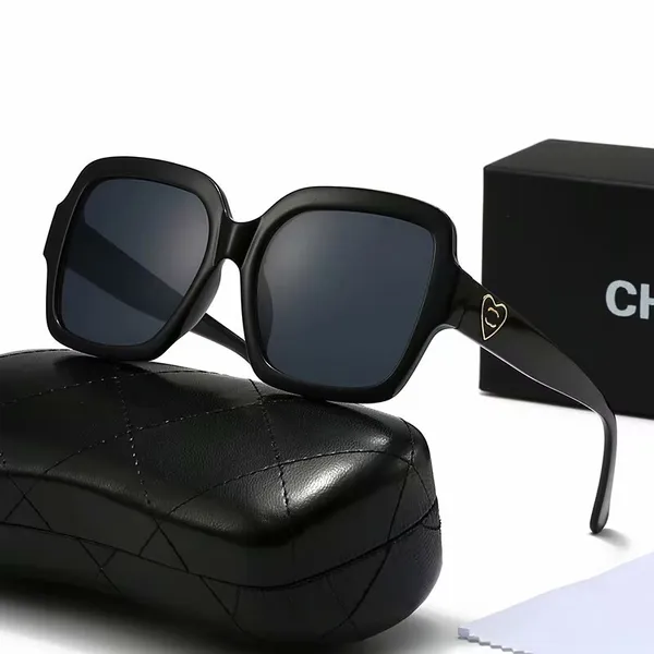 2024 Neue Modedesigner Sonnenbrille Top Luxus Rechteck Sonnenbrille für Frauen Männer Vintage Square Polygon Dicke Rahmen Nackt Sonnies Unisex Sonnenbrille mit Box
