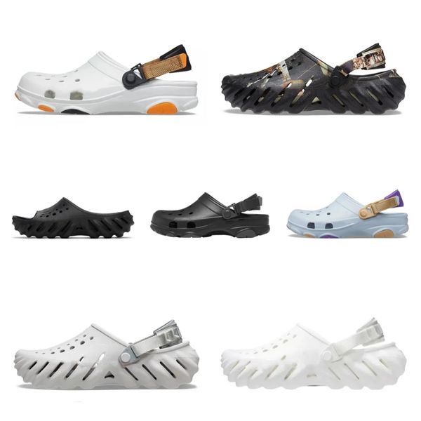 2024 Yeni Lüks Tasarımcı Kids Crocse Echo Clog Kadınlar Sandalet Slayt Terlik Erkekler Toka Klasik Ayakkabı Bebek Çocuk Diken Slaytlar Üçlü Black Beyaz