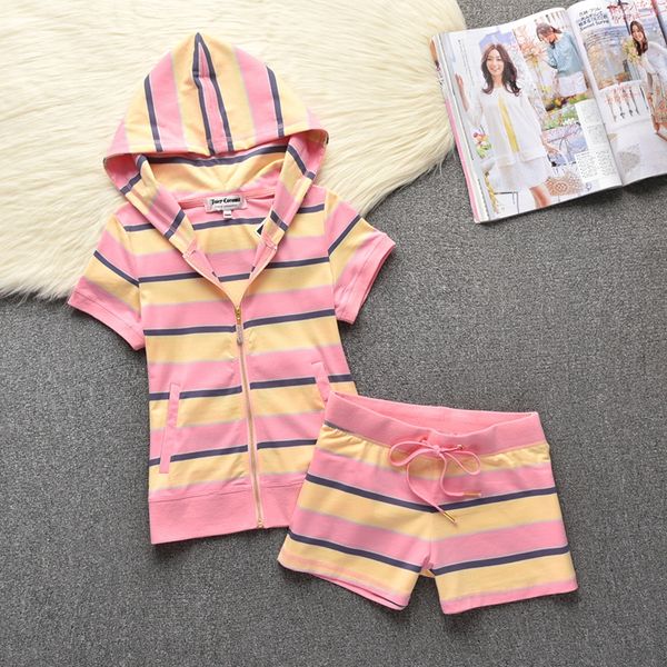 2024 Summer Women Women Tracksuit Cotton Casual Sports Sports Sports Sports femininos com capuz de manga curta e shorts conjuntos de duas peças