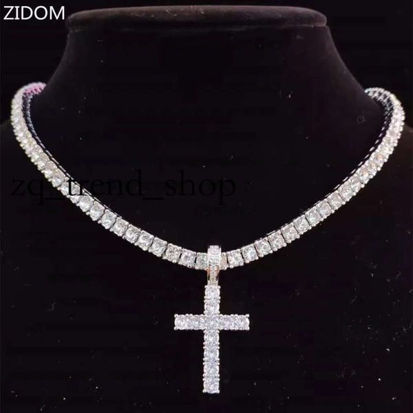 Anhänger Halsketten Männer Frauen Hip Hop Cross Halskette mit 4mm Zirkon Tenniskette aus dem Bling HipHop Juwely Fashion Geschenk 629 vereisert