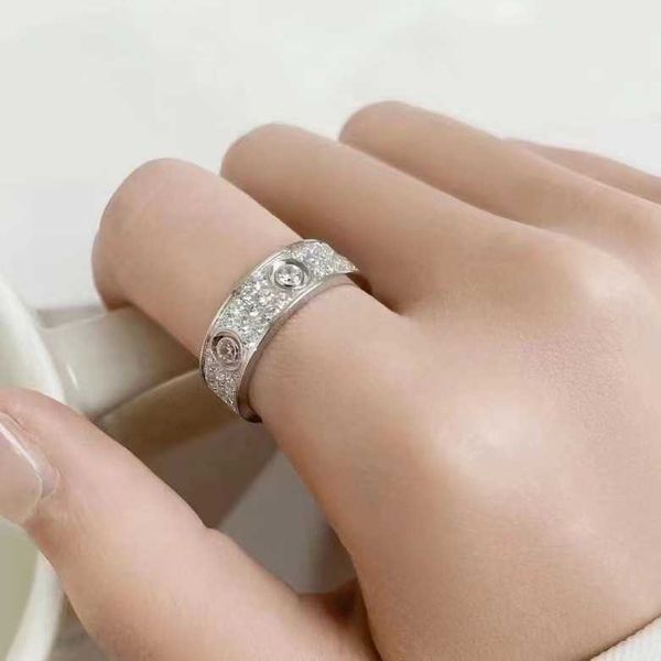 Designer Trendy Trendy Carter di alta qualità Full Diamond Sky Star Tre file Ring Classic Versatile Fashion Trend Uomini e donne Eternal R Hiyd