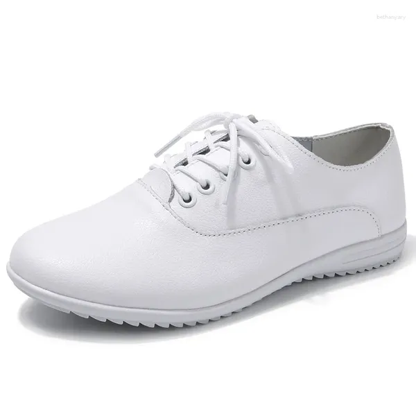 Casual Schuhe Leder Frauen Frauen weiche Sohle Moccasins Mode weiße Luxus-Sneakers Frauen Brand Flat Plus Size 41