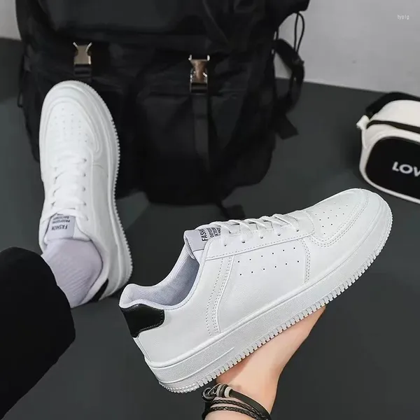 Sapatos casuais moda couro de couro casualshoes brancos tênis respiráveis confortáveis plataformas de tênis vestido de luxo de luxo zapatillas