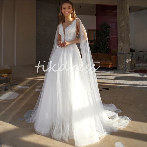 Abiti da sposa Grecian Fairy Boho 2024 Manica Cape V al collo Bianco a linea Abito da sposa Tulle Appliques in pizzo Country Bohémien Bride Dress Garden Rustic Robe De Mariee