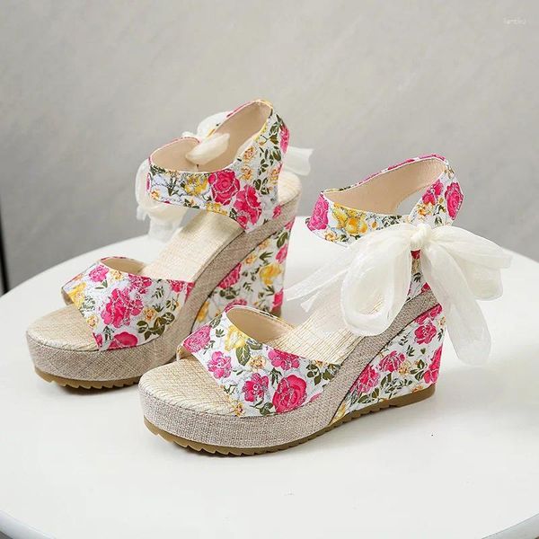 Lässige Schuhe Frühlings- und Sommer Bohemian Fashion Wedge Spitzendruck Fischmund Sandalen weiblich