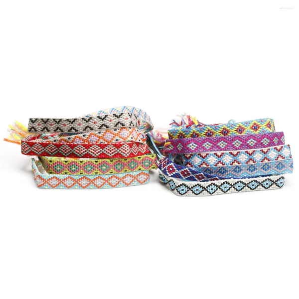 Braccialetti di fascino boho thread multicolore amicizia amichevole braccialetto femminile 2024 stringa di moda braccio fatto a mano gioielli di caramelle presenti