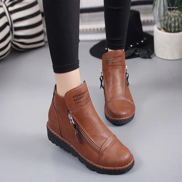 Scarpe casual 2024 Luxury Women Boots Autumn Inverno Piattaforma della caviglia Inverno Woman Flock Zip Fashion Short