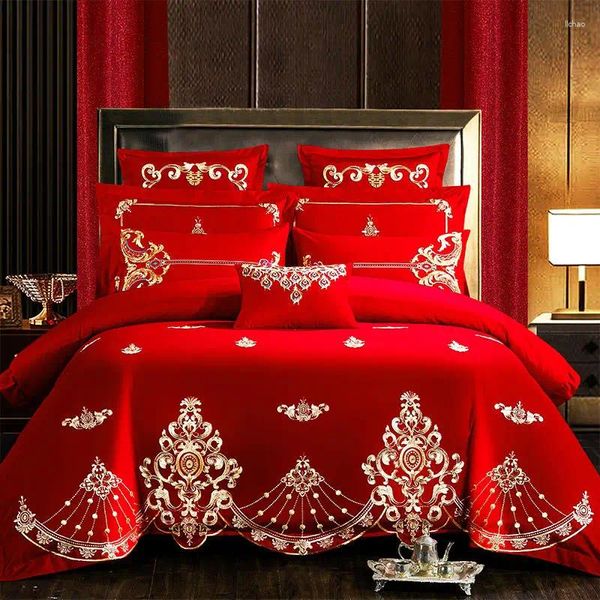 Set di biancheria da letto ricamo rosso set tessile set di lusso Principessa nozze di colore solido piumino/copertina foglio letto foglio cotone cotone