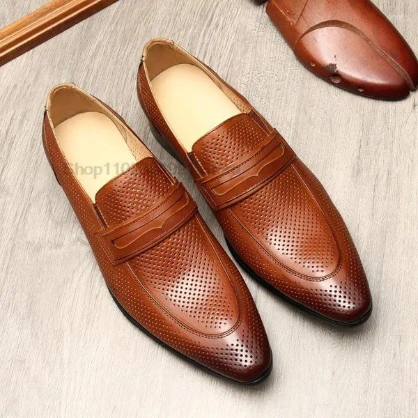 Sapatos de vestido mocassins elegantes e respiráveis de couro genuíno pontudo de dedo pontado masculino no verão outono casamento de festa marrom para homens