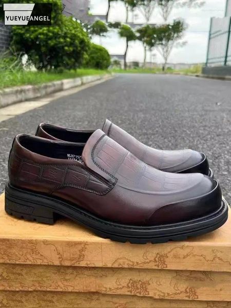 Kleiderschuhe Business Casual Office Männer echtes Leder Frühling atmungsaktives britischer Stil Runde Zehen-Slip-on Mode formelle Slepers