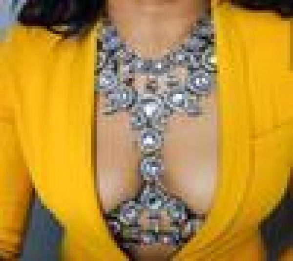 Мода KQMX Body Jewelry Chain Collece Women Fashion Plastic Акриловые инкрустированные цветы очарование роскошное длинное ожерелье NK7042934552