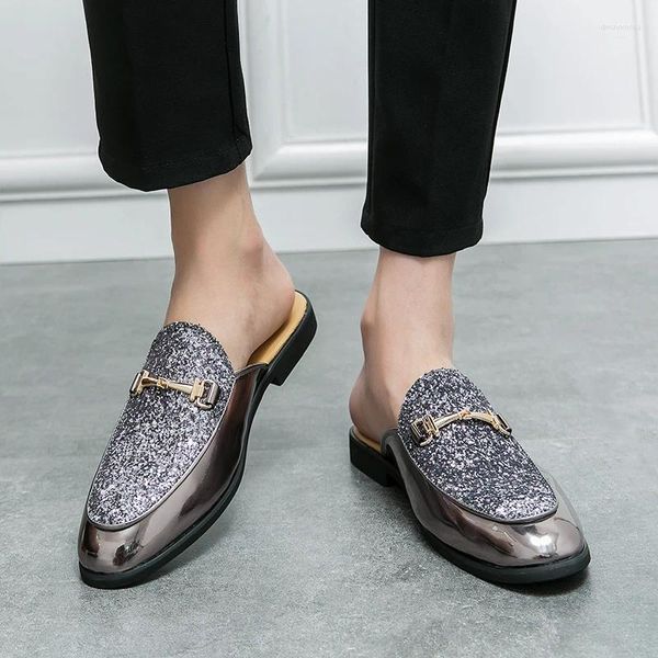 Sıradan Ayakkabı 2024 Yaz Loafers Trend Yarım terlikler için Moda Erkekler Flat Sabors Yürüyen Ayakkabı Slip Slip Adam