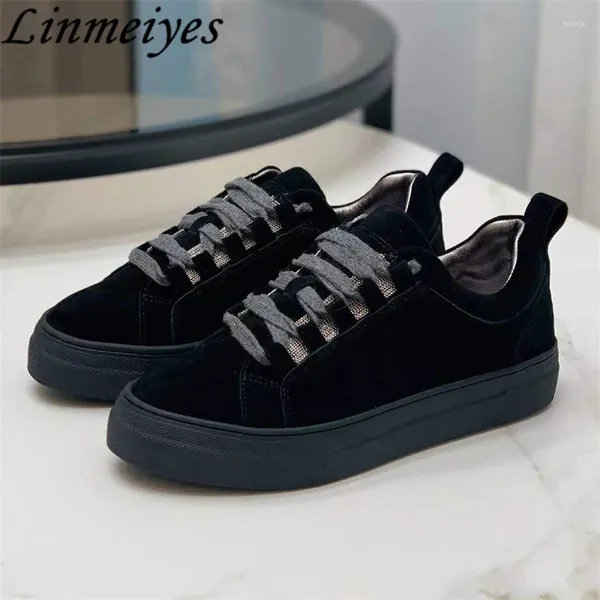 Sapatos casuais Spring Woman Lace Up redonda de camurça plana Couro zapatillas Mujer Sneakers para mulheres Tamanho da UE 35-42