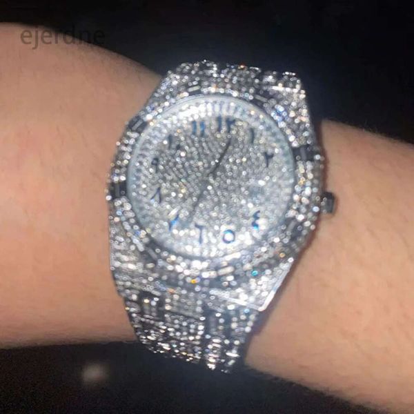 Fashion Watch für Männer Hip Hop Brand Designer Iced Diamond Wasserdicht AAA Quarz Armbandwatch Man Reloj Hombre