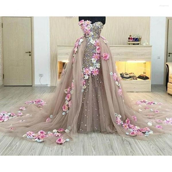 Partykleider saudi -arabischer Kristallabend mit abnehmbarer Zug bodenlange 3D -Blume formelle Anlässe Perlen Kleid Abendkleider