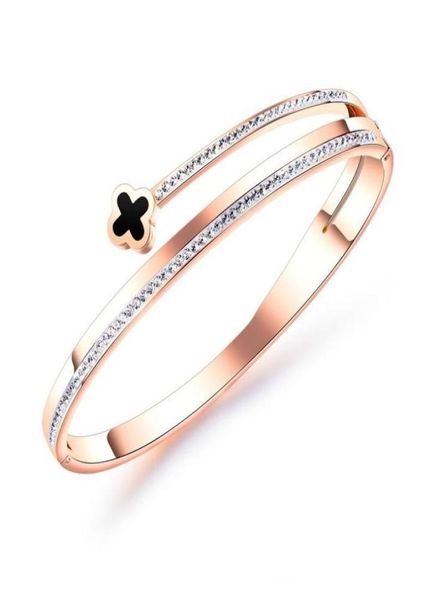 Designer di lusso super scintillante Diamond zircone adorabile Lucky Leave Bracciale in acciaio di titanio in oro rosa