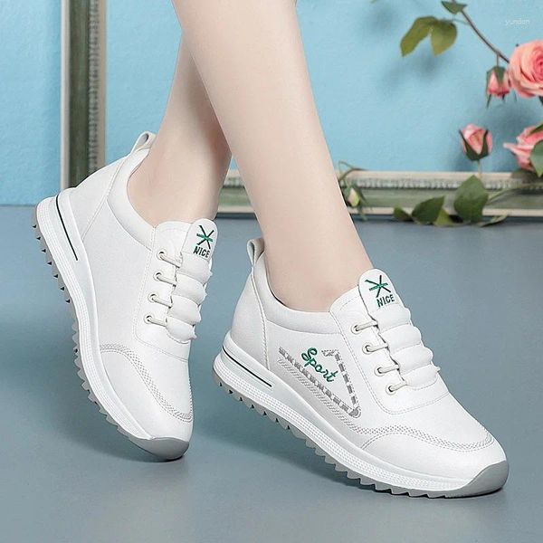 Scarpe casual primaverilo autunno morbido in velluto piccolo bianco femminile femminile in pelle di mezza età