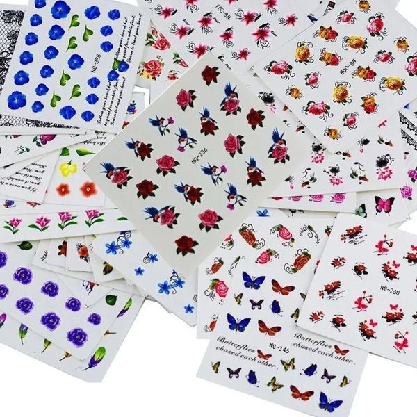 50pcs Schmetterlingsnagelaufkleber Schlange Weihnachten Elch Halloween Joker Charme Aufkleber Augen Obst Blumenblätter Nagelkunst Dekorationen