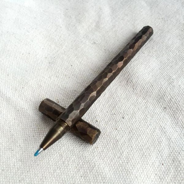Ручки на открытом воздухе для написания действий инструментов EDC Solid Brass Retro Stone Grain Gel Ink Pen Pen School Office Cationalery Supplies
