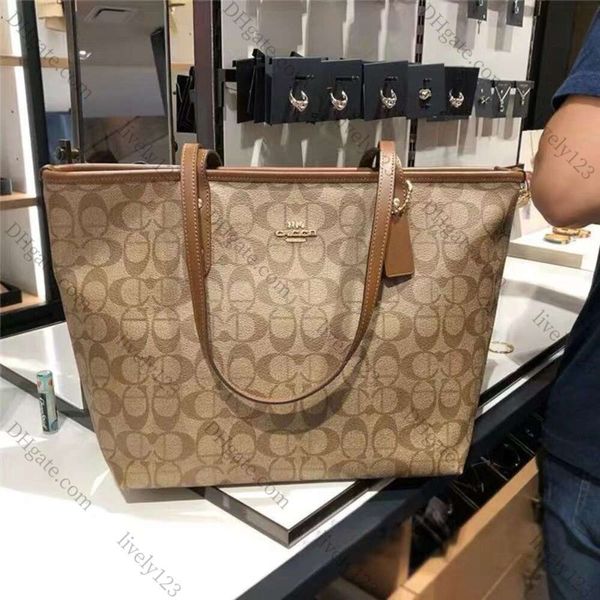 2024 Bolsas de grife feminina Bolsa Tote High Sense Capacidade 2023 Novo compras de moda versátil ombro único ombro pequeno Luxo de luxo Factory Direct Sales 10a