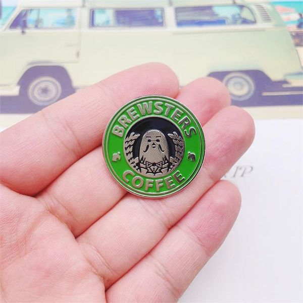 Broschen Cartoon süße runde grüne Kaffee Emaille Pins Halloween Ghost Punklegierung Brosche Badge Mode Frauenschmuck Geschenk für Freunde