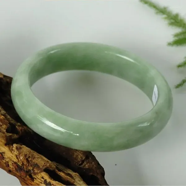 Armreif Fabrik Direktvertriebsgeneration hellgrüne schwimmende Blumen Jade Armband Agoods Frauen