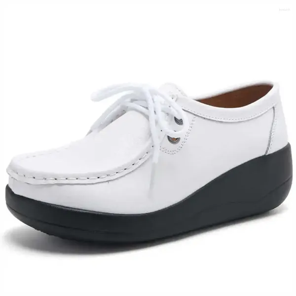 Sapatos casuais Big Sole Rock para namorada Vulcanizar mocassins femininos 2024 Sneakers minimalistas de outono esportes de ponta portátil