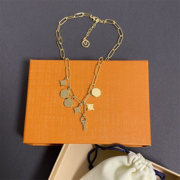 Bracciale e collana set per donna Designer Gold Key Old Flower Chains Pendants Gioielli da donna Collane di lusso V Bracelets218B