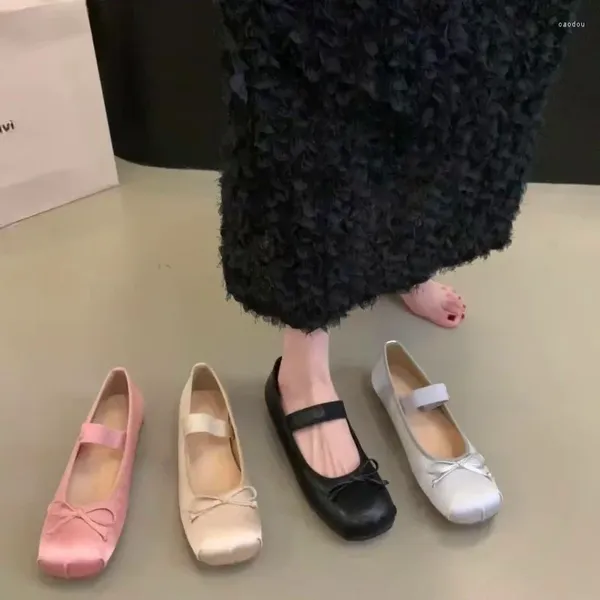 Scarpe casual Donne Spring Single Slease Style Schema piccola in pelle Fragrante Mary Jane Soft Sole Ballet Dance da ballo retrò