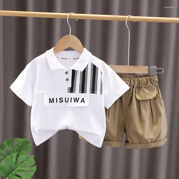 Giyim Setleri Yaz Bebek Bebek Bebek Kıyafetleri 2024 Koreli Günlük Mektup Dönüş Kısa Kısa Kollu Tişörtler ve Şortlar Çocuklar Erkek Kıyafet Seti