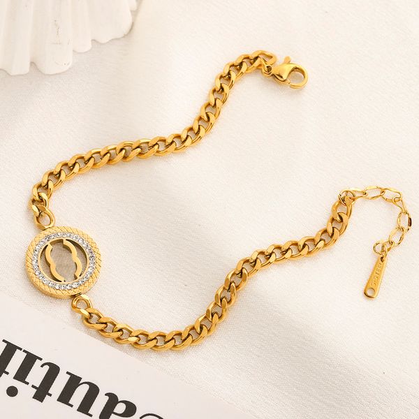 20Style Simple Mode Luxus Designer Klassischer Brief 18K Gold plattiert Edelstahl Frauen Hochzeitsliebhaber Geschenkbänder Accessoires Accessoires