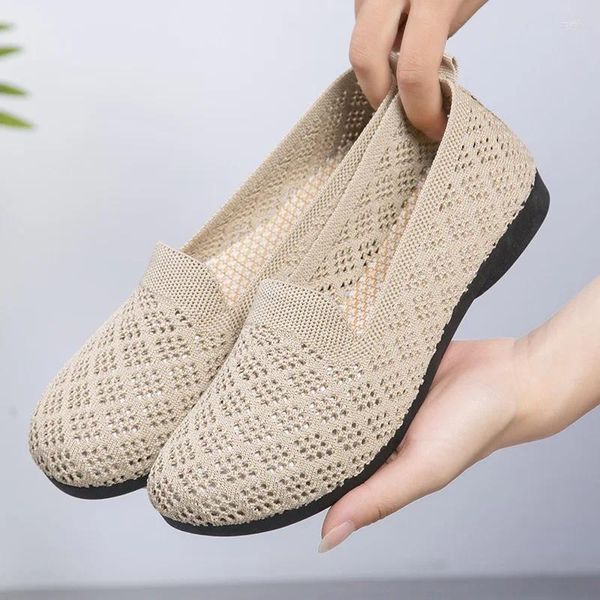 Sapatos casuais 2024 Old Beijing Ploth Summer Fabric Hollow Fabric Upper Moda Moda Moda rasa Single Single