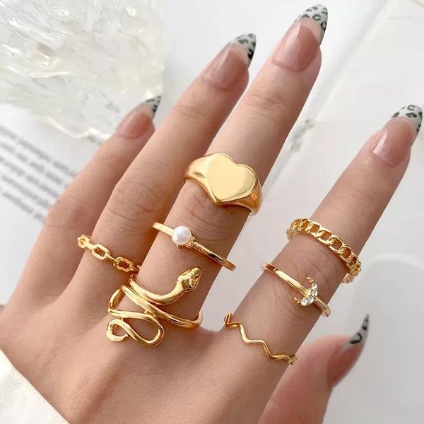 Rings de cluster Vintage Gold Color Metal Conjunto para mulheres Snake Pearl Heart Twist Ring Ring Jewelry Gifts 2024 Trend