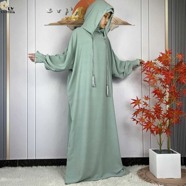 Abbigliamento etnico Nuovo Ramadan musulmano Ramadan Due cappelli Abaya Dubai Turchia ISLAM Abbigliamento di preghiera abiti morbidi di alta qualità Domande africane Domande sciolte D240419