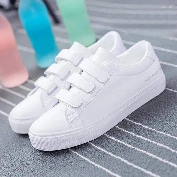 Sapatos casuais Cresfimix Mulheres Moda Sweet Comfort Altura aumentou o couro PU branco Hasp Lady Student School Spring Autumn A9633