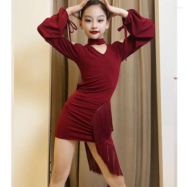Set di abbigliamento 2024 Autunno e inverno latino Dance Suit Female Training Foreign Style Off Show Table Performa