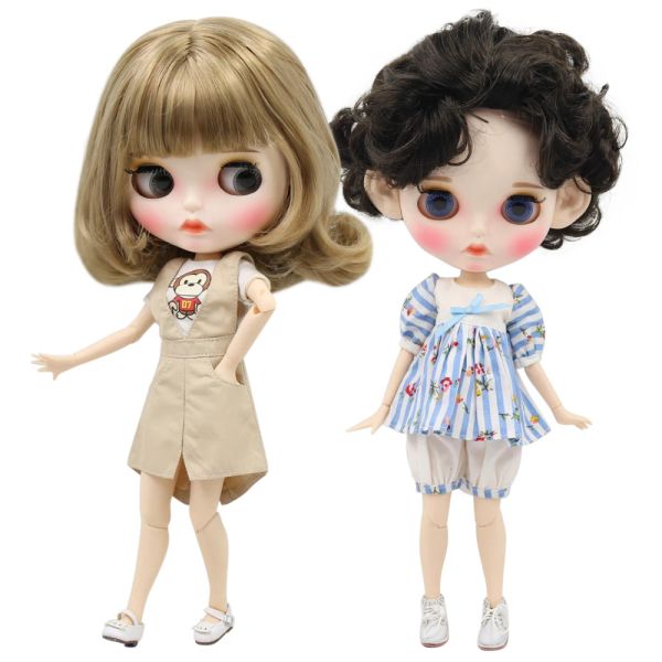 Puppen eisiger dbs Blyth Puppe weißer Haut Gelenkkörper kurzes goldenes Haar Mattes Gesicht geschnitzte Lippen mit Augenbrauen Anime -Spielzeug 30 cm 1/6 BJD Girls