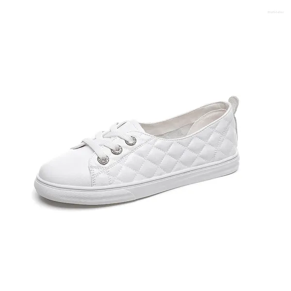 Scarpe casual 2024 Summer Sheepskin White Flats White Flats su comode donne a scacchi a pezzi