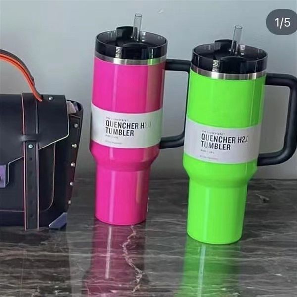 40 Unzen Neonrosa Tasse mit Griff isoliert Edelstahl Tumbler H2.0 40 Unzen Deckel Strohwagen Reisebecher Kaffeebecher Termos Tassen bereit, Wasserflaschen zu versenden