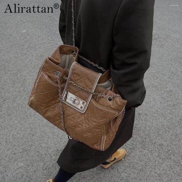 Sacchi da sera Alirattan Fashion Messenger Bag Design retrò catena di diamanti marrone chiaro grande capacità