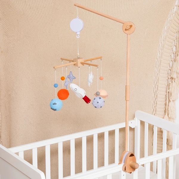 Baby Rattle Toy Felt Planet Wooden Mobile na cama Born Box Bell pendurando brinquedos Suporte do suporte infantil garoto 240418