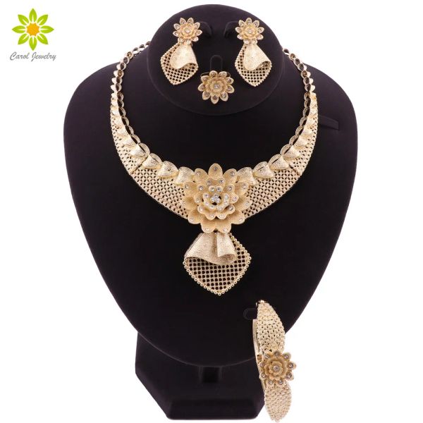 Strands Dubai Gold Color Jewelry Conjuntos para Brincos de colar para mulheres Conjunto de anel de pulseira Mulheres Minchações Africanas Conjuntos de jóias de noiva indianas