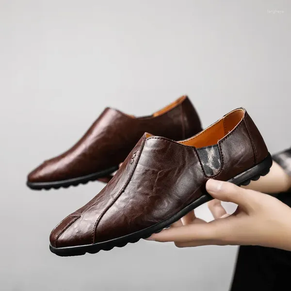 Sıradan ayakkabılar erkekler deri tek parça hafif düz topuk açık beyefendi tarzı çok yönlü resmi kıyafet bezi