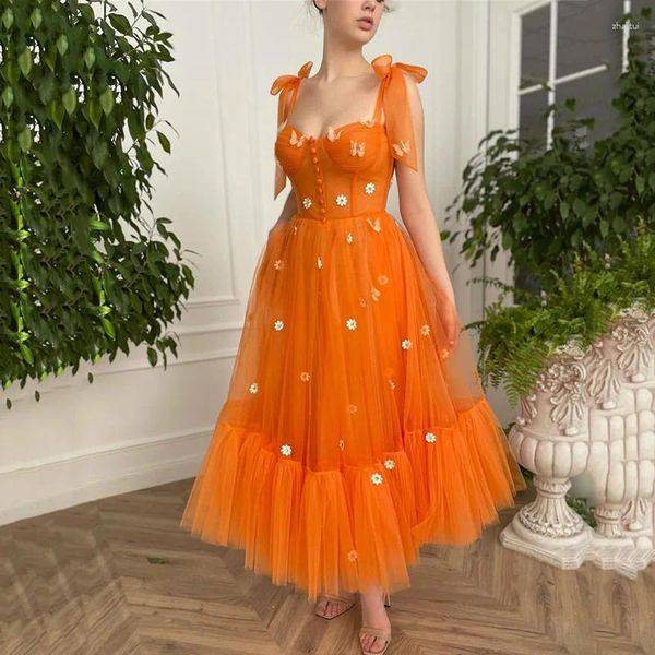 Vestidos de festa 2024 Orange Prom Flores Curtos Butterfly Dress Vestido de noite Campa de tiras de camada de comprimento Vestido de casa para casa