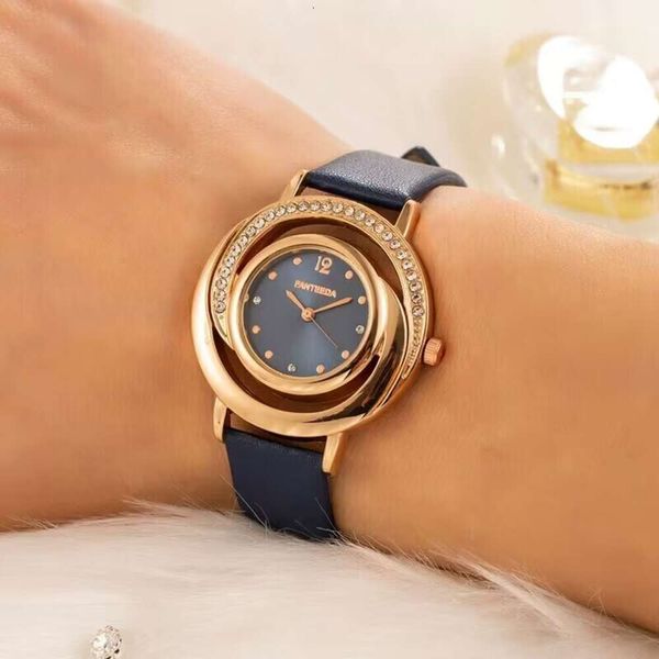Новая интернет -знаменитость, тот же Quartz Style Quartz Belt, маленькие свежие часы, модные и простые женские часы с страном